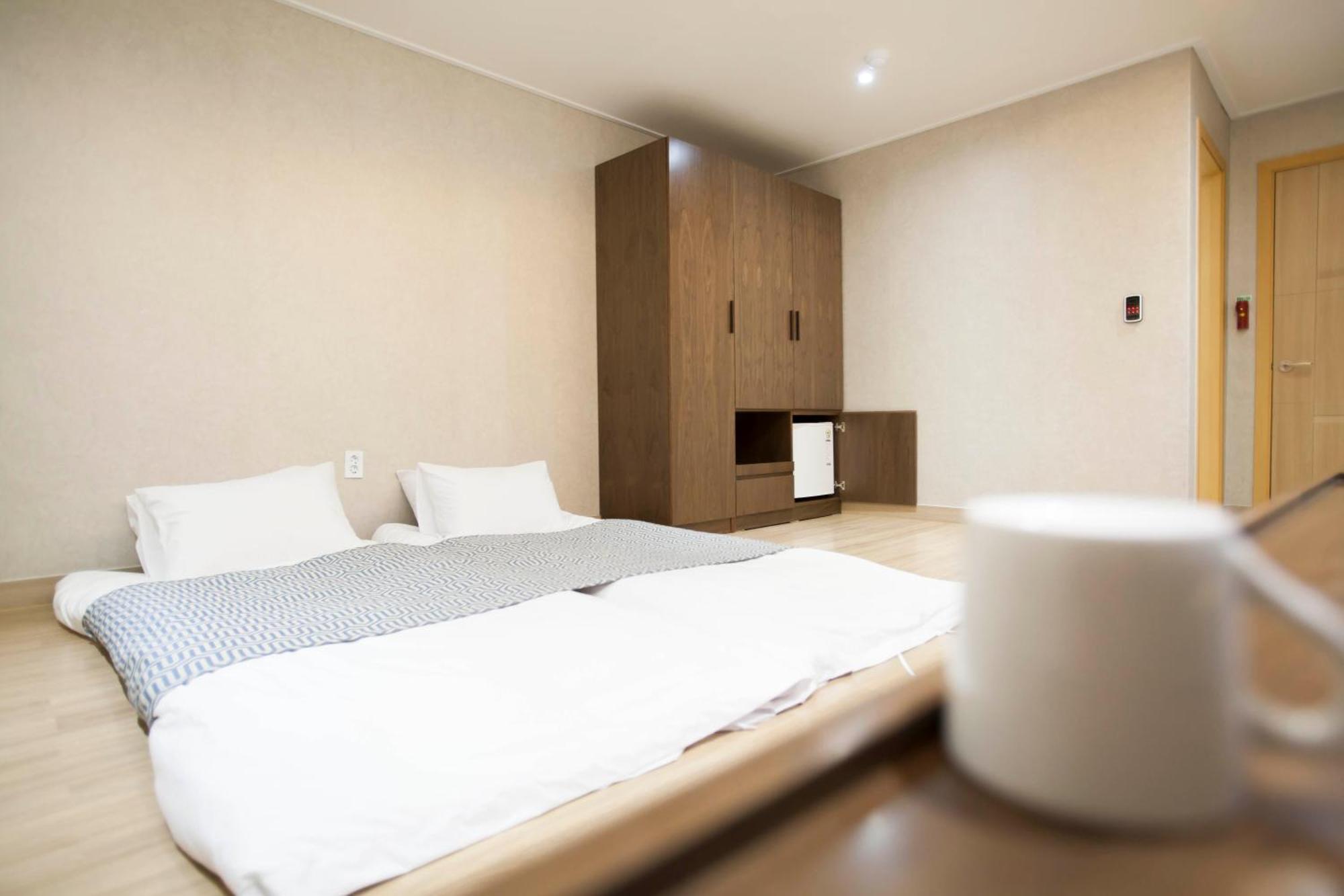 I-Check Hyunjin Hotel Tonghe Kültér fotó