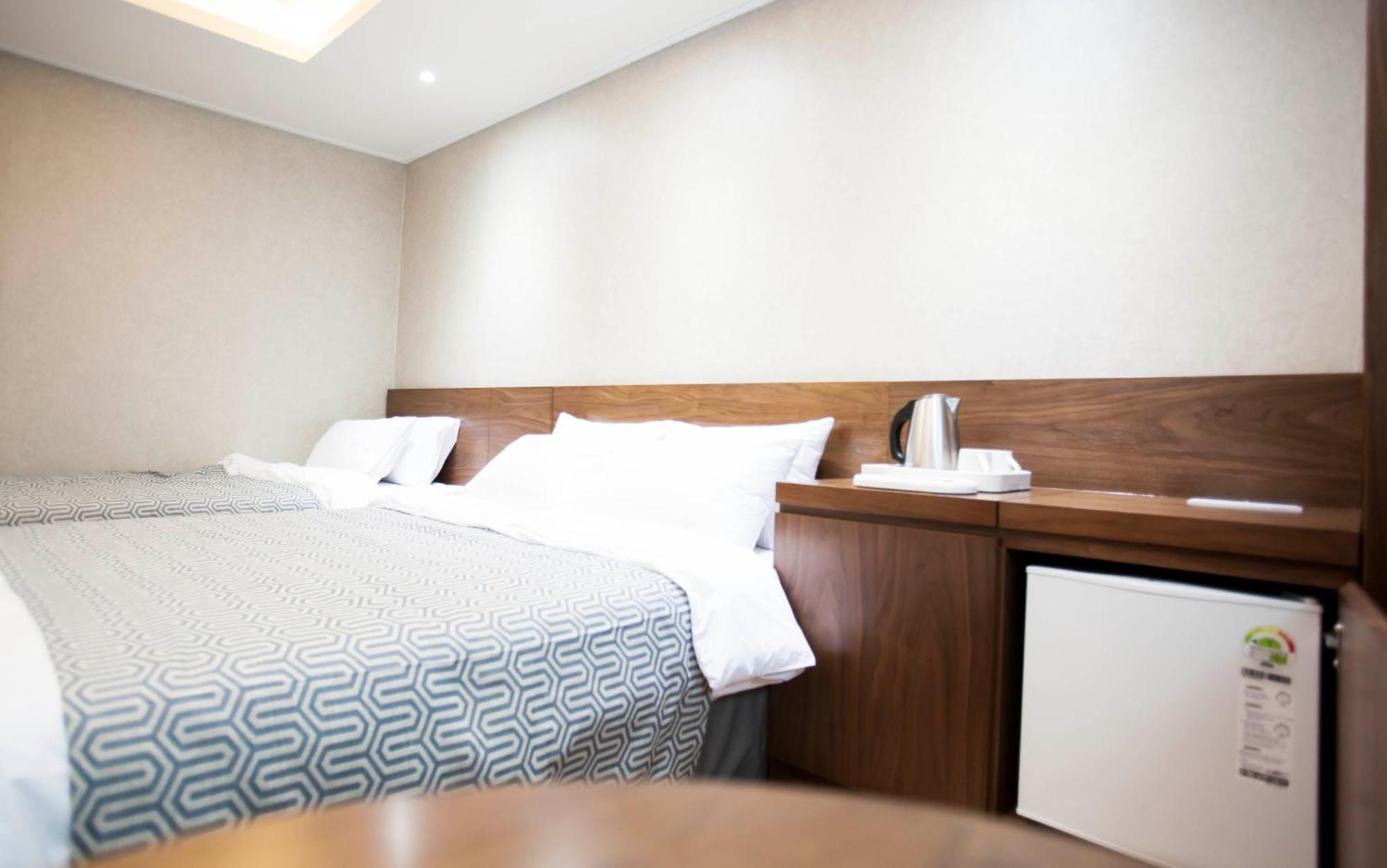 I-Check Hyunjin Hotel Tonghe Kültér fotó