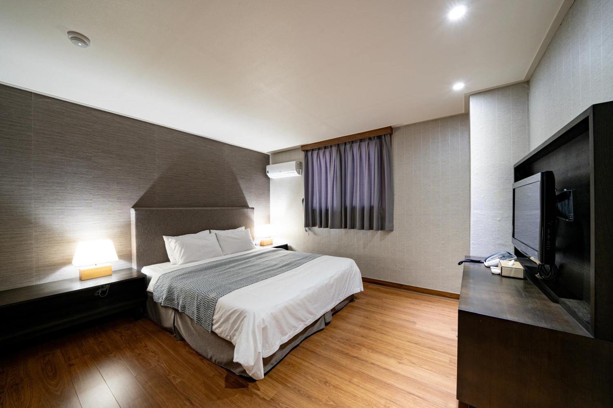 I-Check Hyunjin Hotel Tonghe Kültér fotó